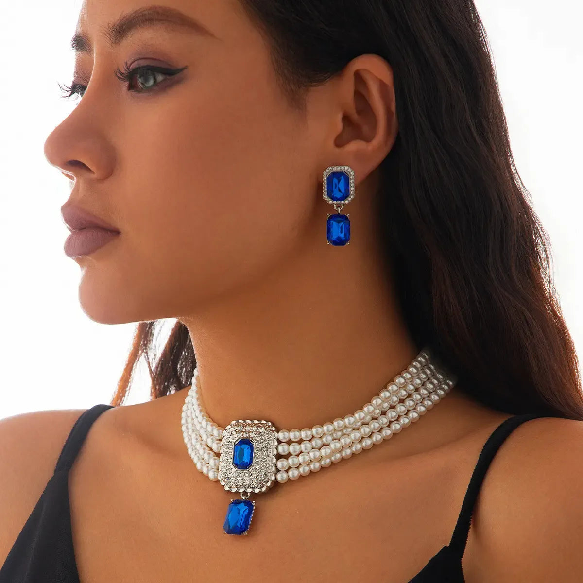 【Necklace + Earrings】2025 New Fashion Imitation Pearl Necklace Multilayer Clavicle Chain Set