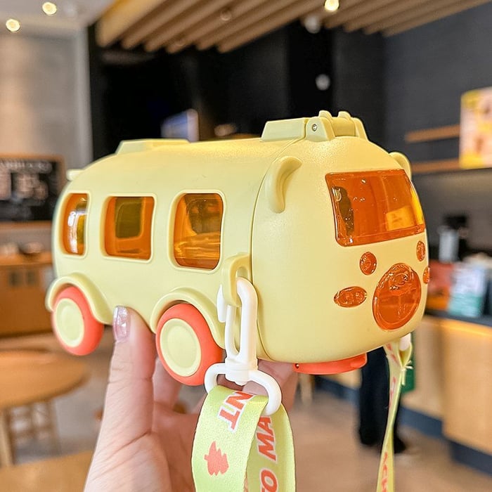 šBest Gifts for ChildrenāšPortable Water Cup in Bus Shape with Strapļ¼16.9 Ozļ¼